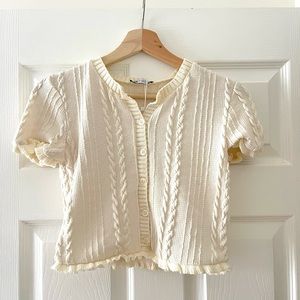 Zara knit short sleeve cardigan Small